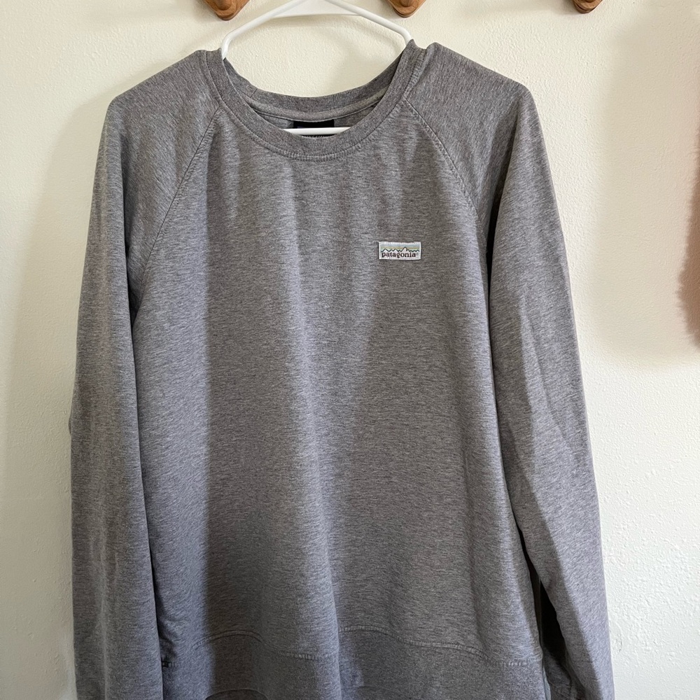 Patagonia Gray Long Sleeve Tee